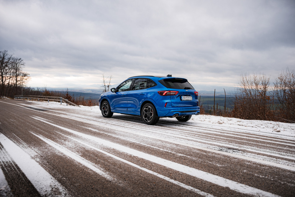 Ford Kuga 2,5 Duratec HEV AWD